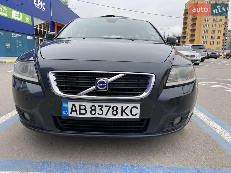 2009 volvo v50