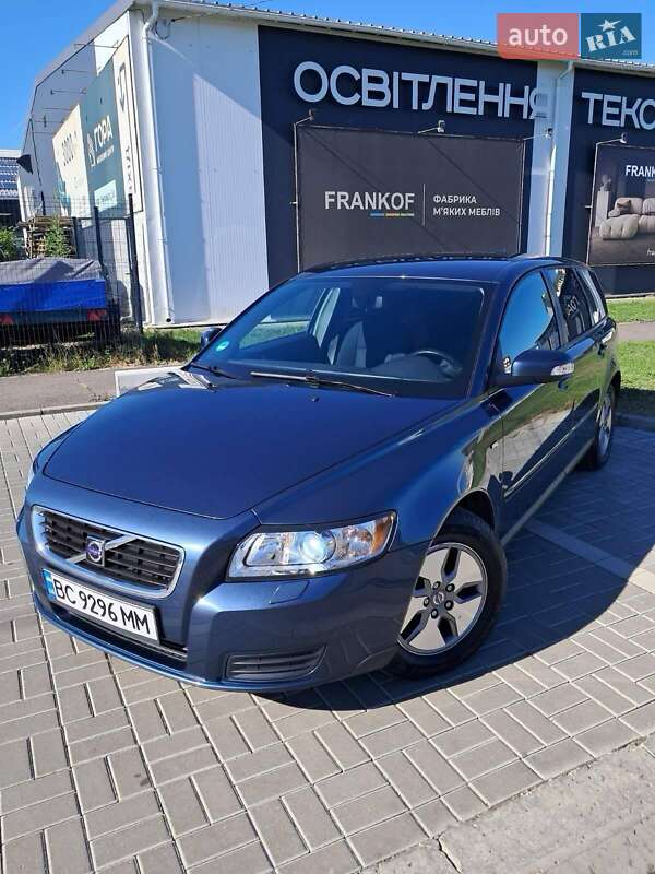 2009 volvo v50