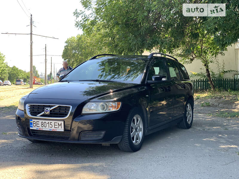 2009 volvo v50