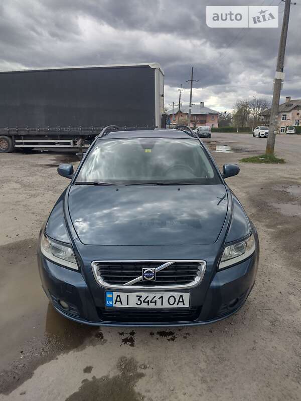 2009 volvo v50
