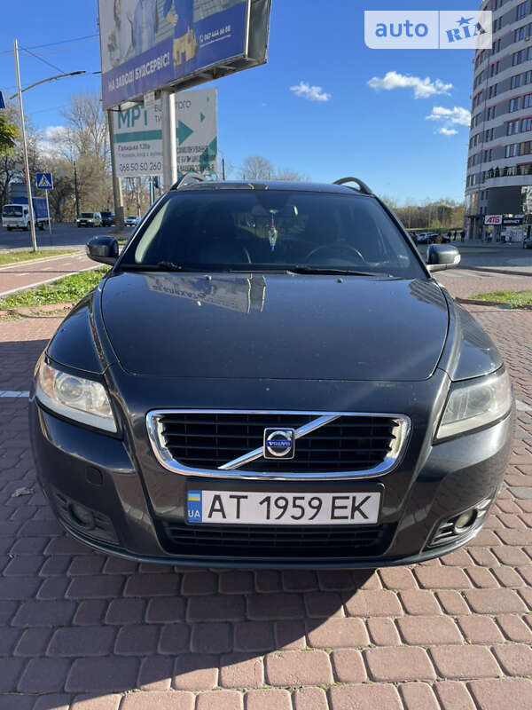 2009 volvo v50
