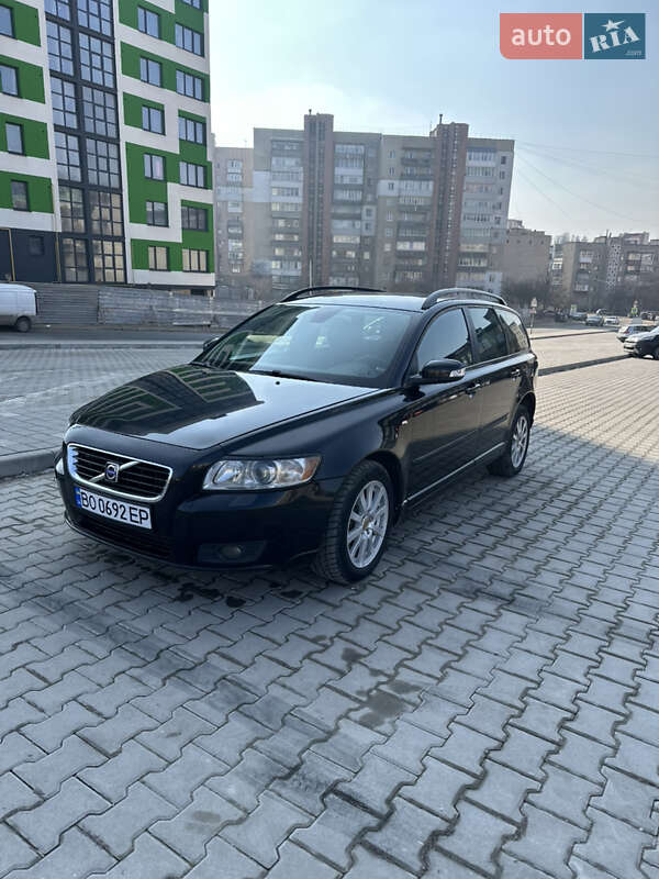 2009 volvo v50