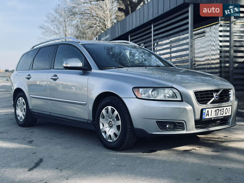 2009 volvo v50