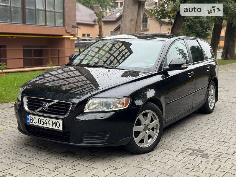 2009 volvo v50