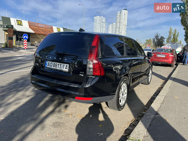 2009 volvo v50