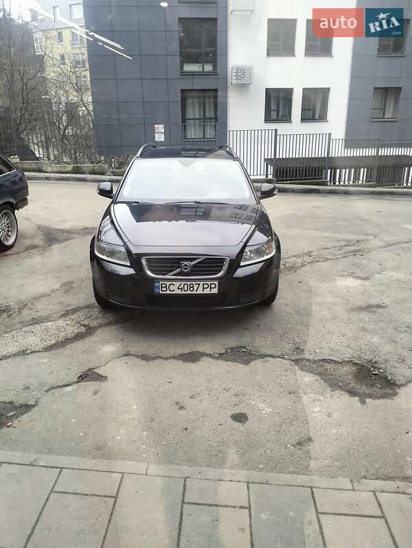 2009 volvo v50