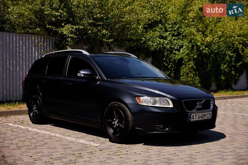 2009 volvo v50