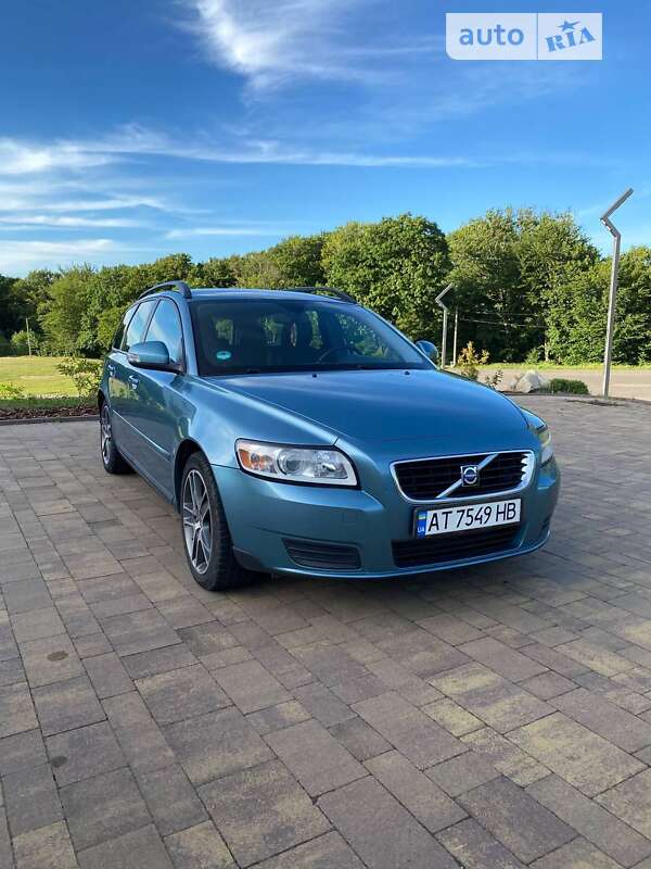 2009 volvo v50