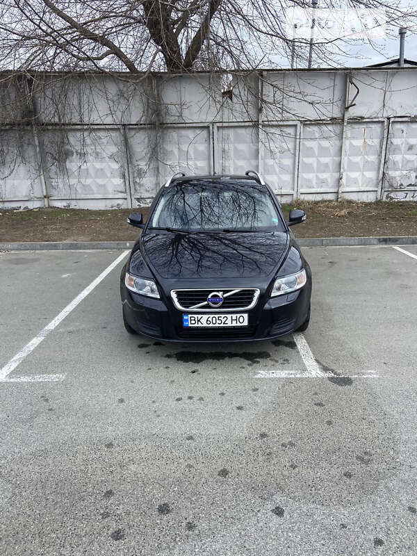 2010 volvo v50