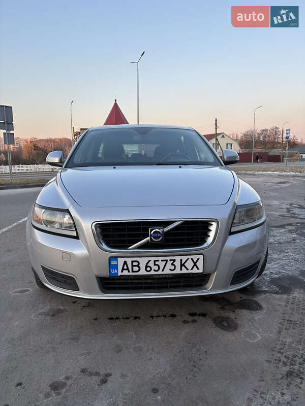 2010 volvo v50