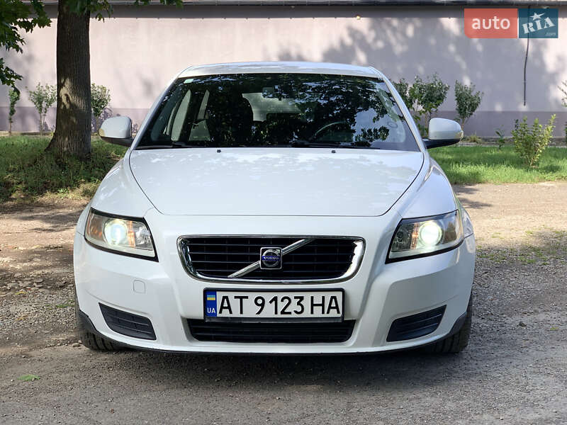 2010 volvo v50
