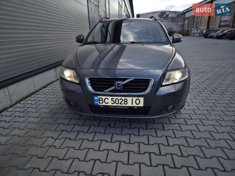 2010 volvo v50