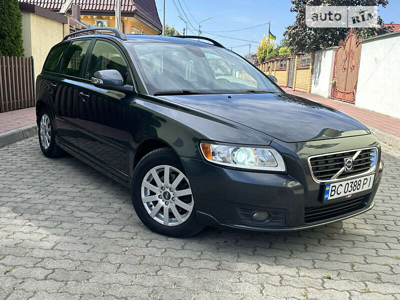 2009 volvo v50