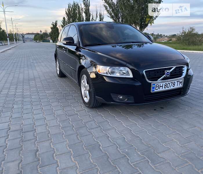 2009 volvo v50