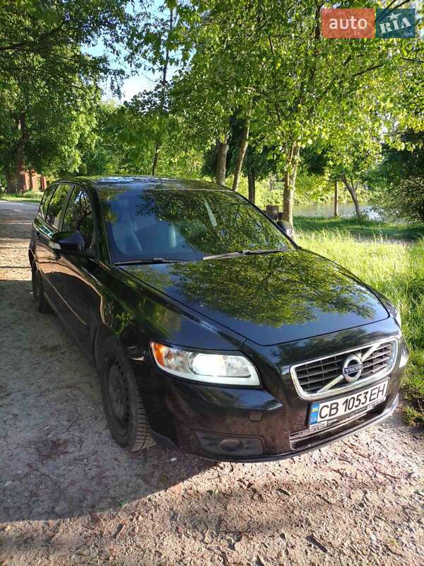 2009 volvo v50