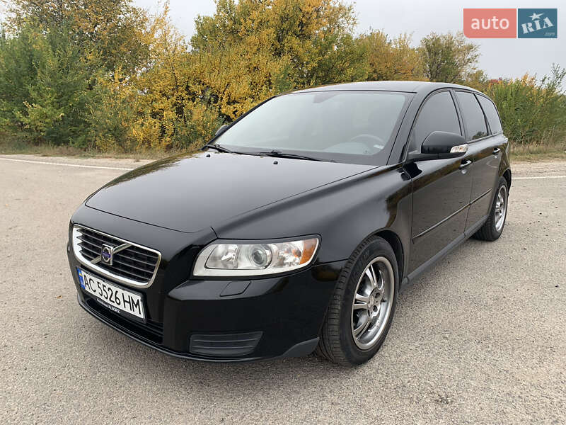 2009 volvo v50