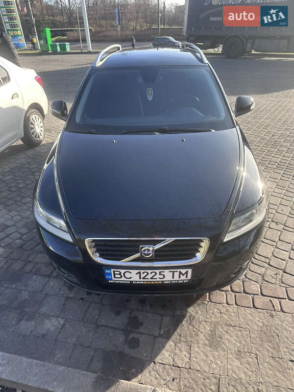 2009 volvo v50