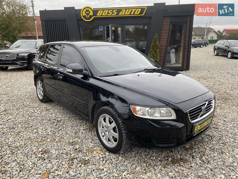 2009 volvo v50