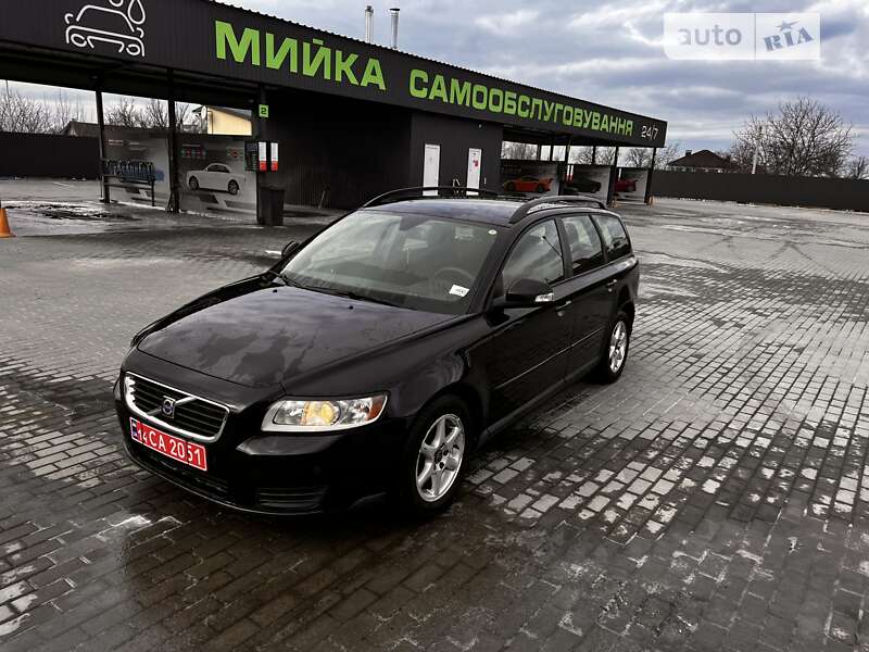 2009 volvo v50