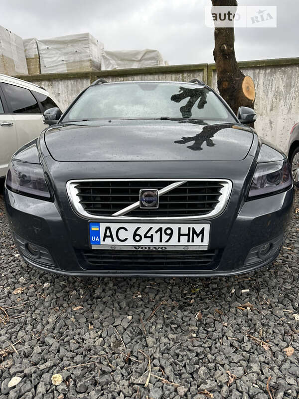 2009 volvo v50