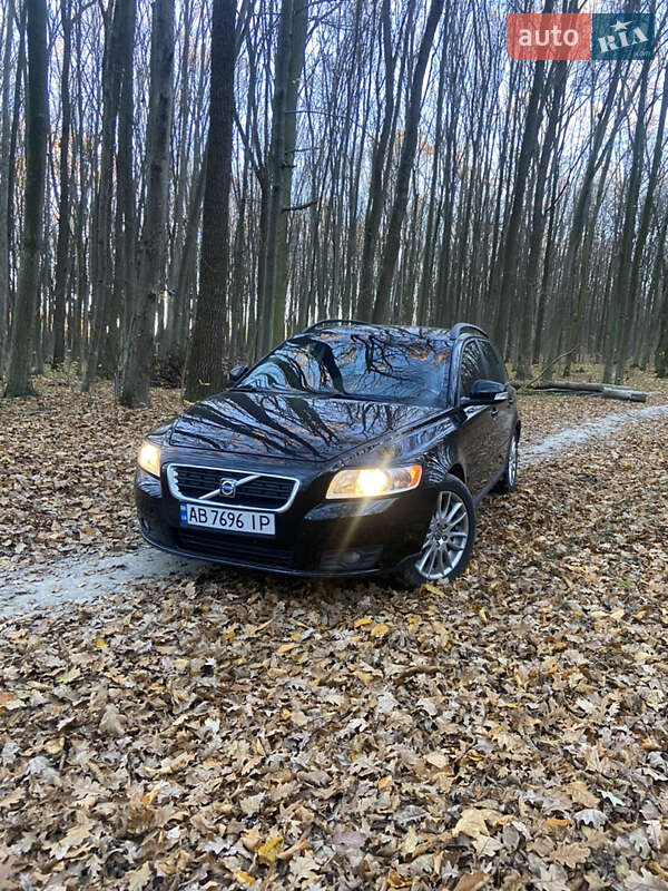 2009 volvo v50