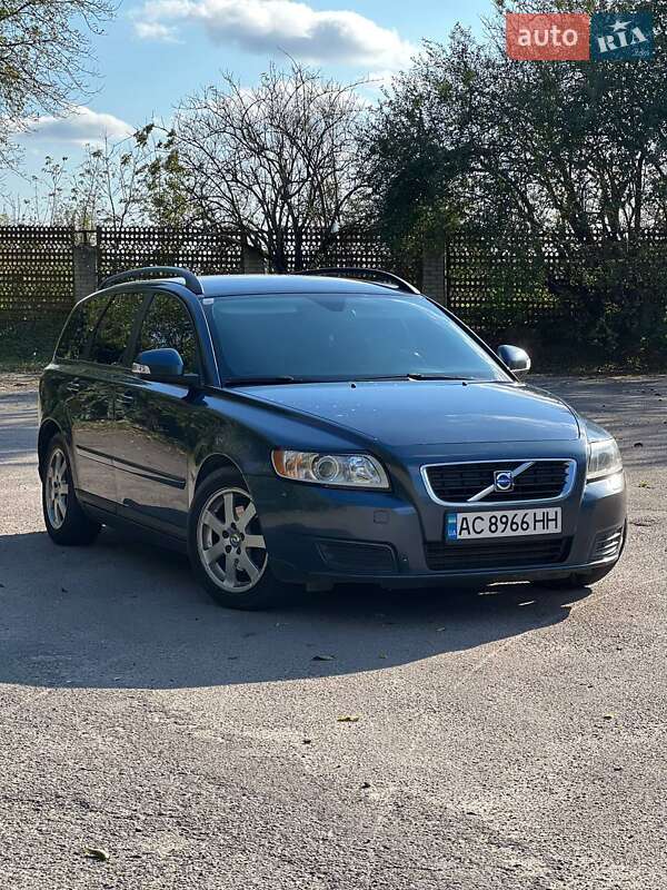 2009 volvo v50