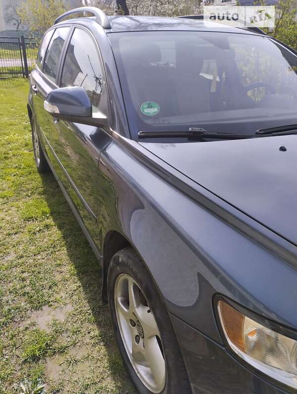 2009 volvo v50