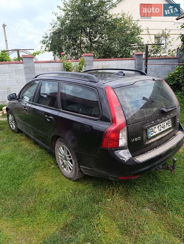 2009 volvo v50
