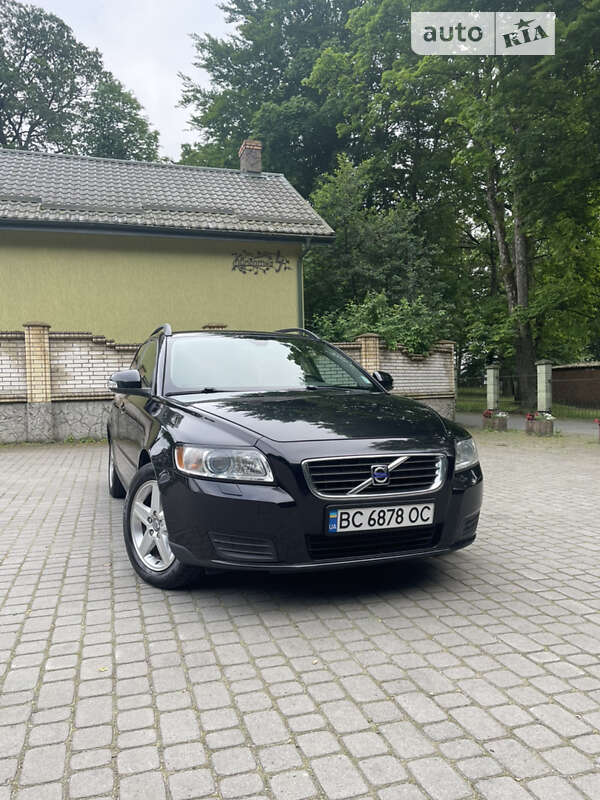 2009 volvo v50