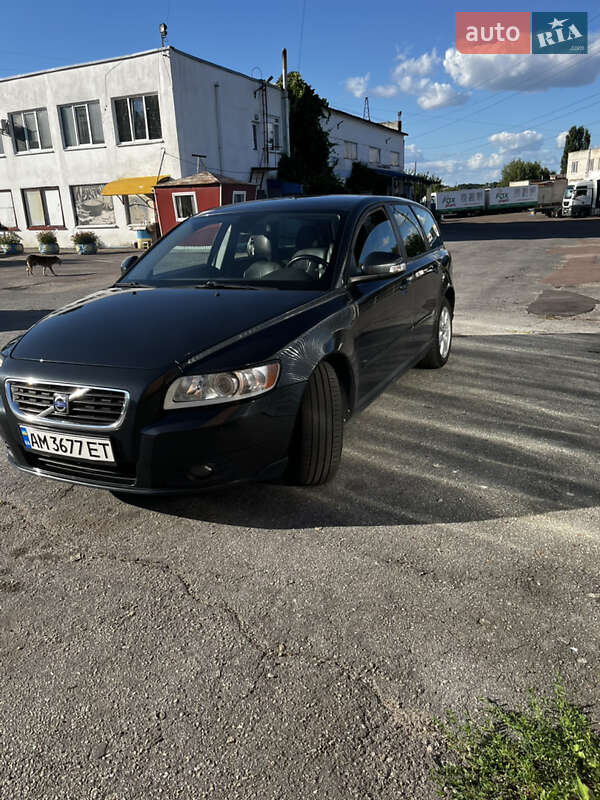 2010 volvo v50