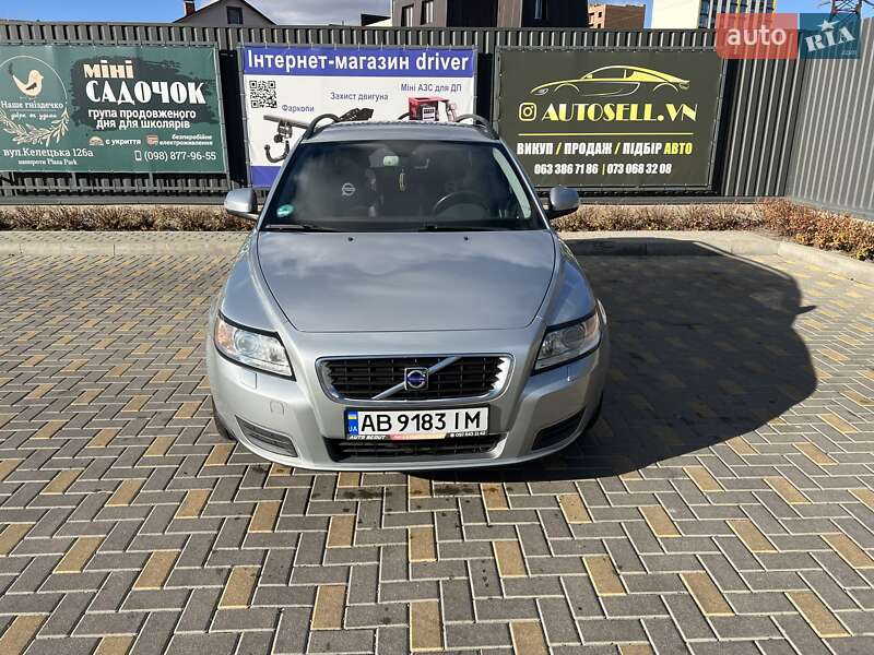 2009 volvo v50