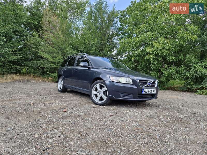 2009 volvo v50