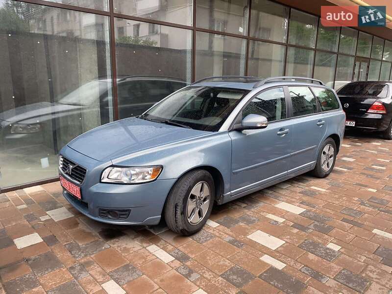 2009 volvo v50
