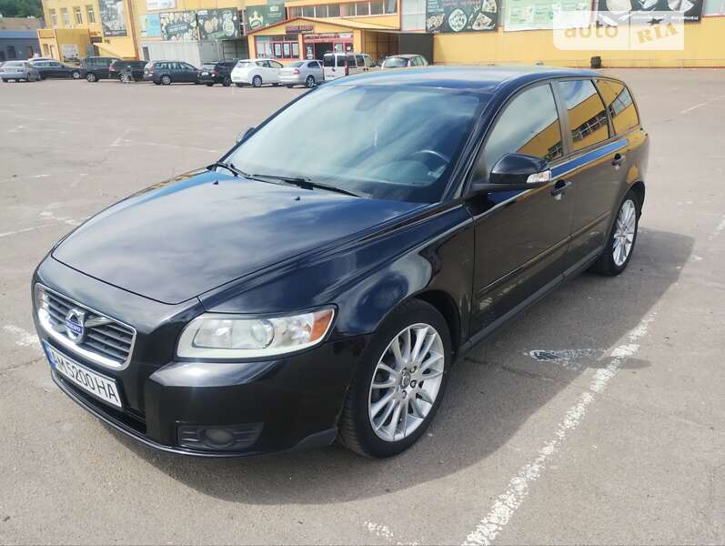 2009 volvo v50