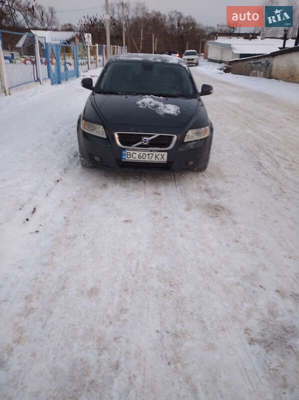 2010 volvo v50