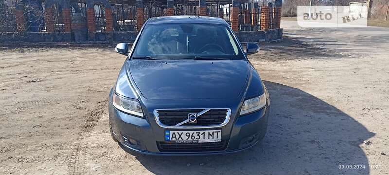 2009 volvo v50