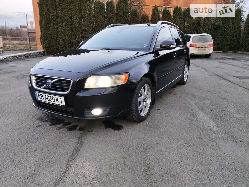 2009 volvo v50