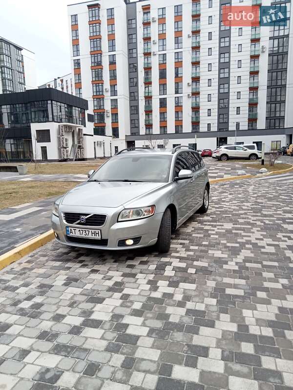 2010 volvo v50