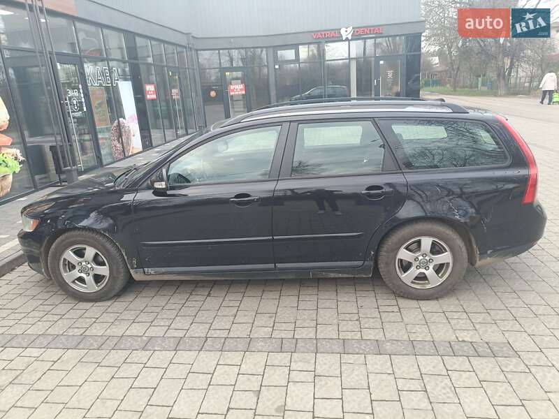 2009 volvo v50