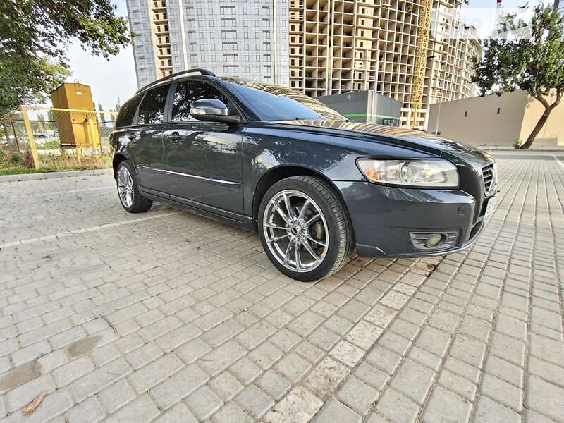 2009 volvo v50