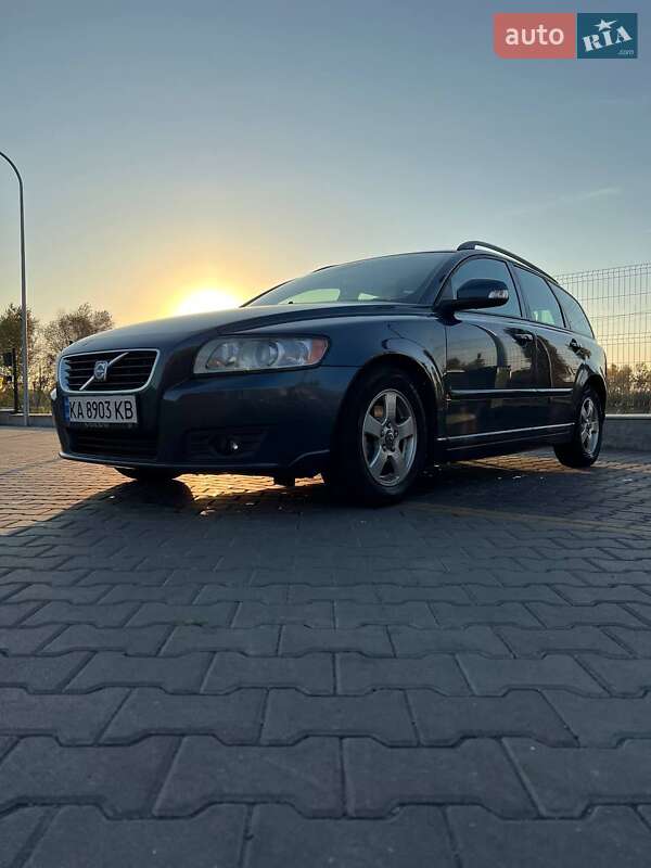 2009 volvo v50