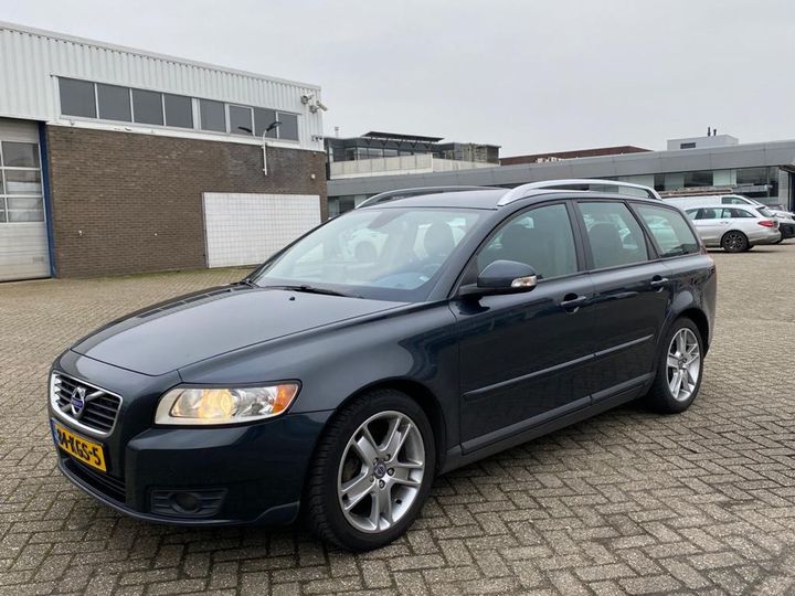 2009 volvo v50