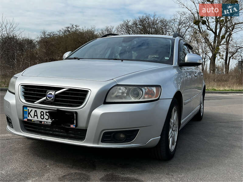 2009 volvo v50