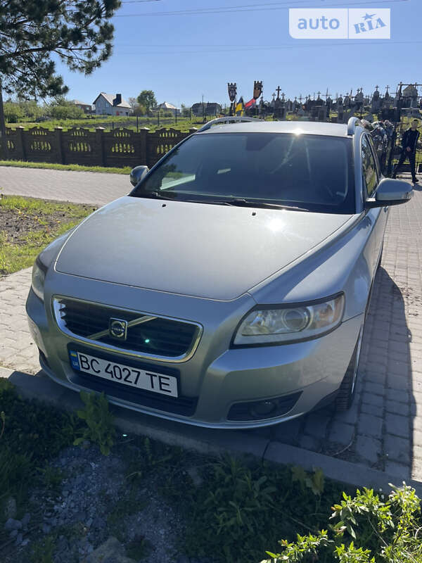 2010 volvo v50