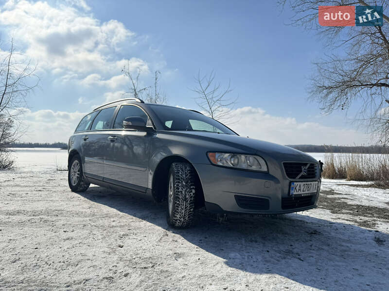 2011 volvo v50