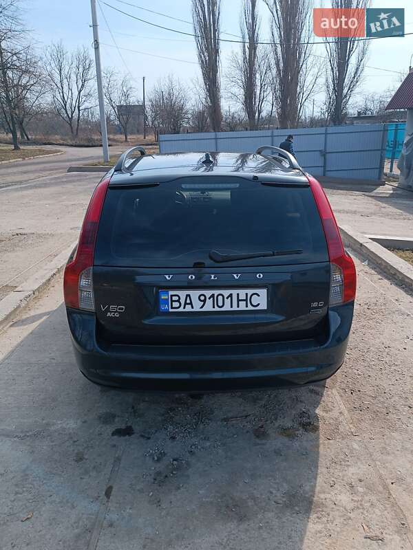2009 volvo v50