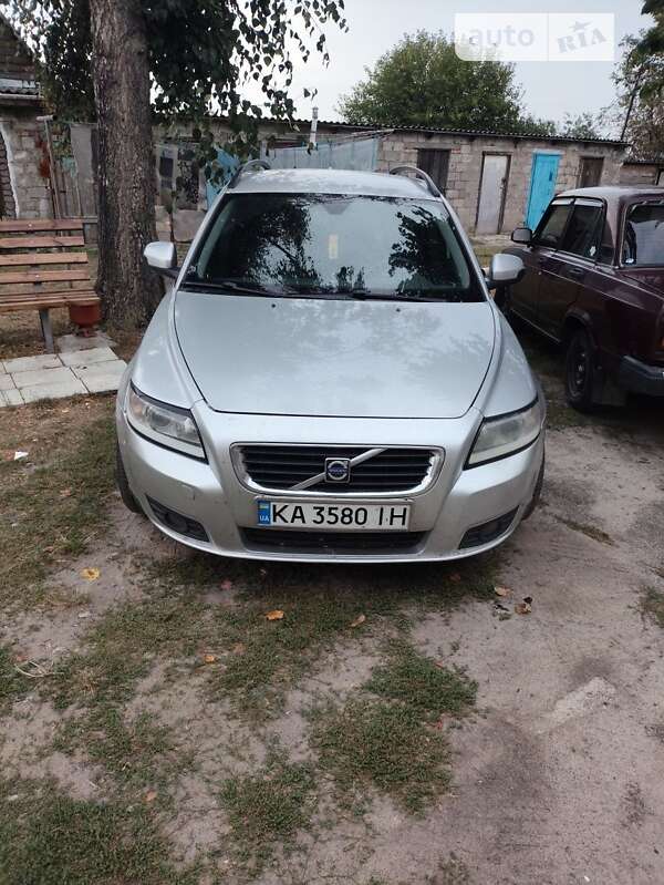 2009 volvo v50