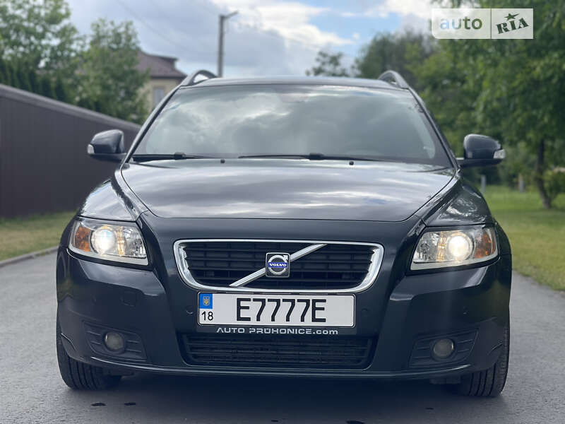 2009 volvo v50