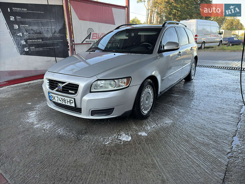2010 volvo v50