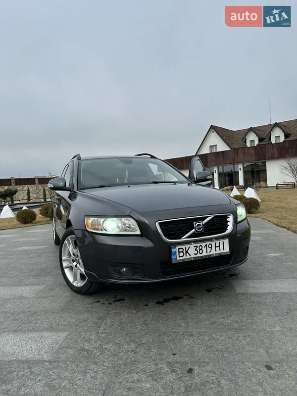 2010 volvo v50